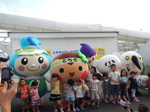 とちキャラーズの夏まつりの写真