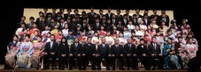 旧馬頭中学校区の新成人と集合写真 旧馬頭中学校区の新成人と集合写真