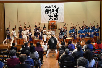 参加者全員による初練習の写真 参加者全員による初練習の写真