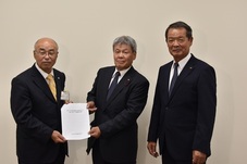 町農業委員会の荒井会長の写真