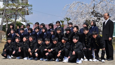 小川中学校の入学式写真