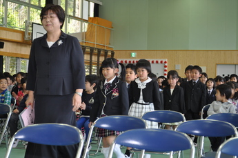馬頭小学校の入学式写真