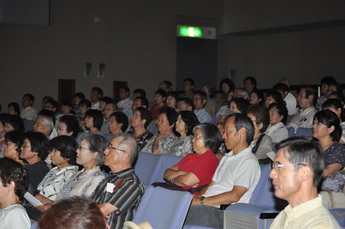 講演会の参加者の写真