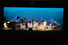 ゴスペルを演奏している写真2 ゴスペルを演奏している写真2