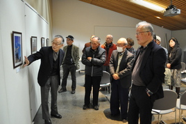 講評の様子の写真