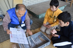 勾玉つくりの写真 勾玉つくりの写真