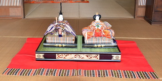 飯塚邸のお雛様の写真