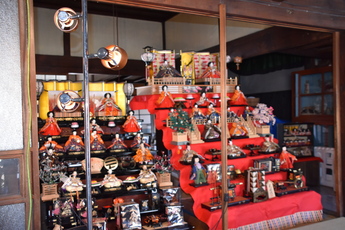 ひな人形の写真