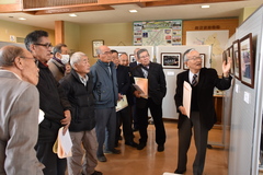 講評の様子の写真