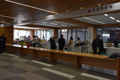 右手側の窓口の写真 右手側の窓口の写真