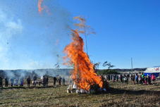 久那瀬地区のどんど焼きの写真