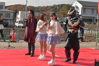 真・雷様剣士ダイジ、篠原宣義、Lovin＆Sのステージ写真