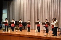 オカリナ演奏の写真