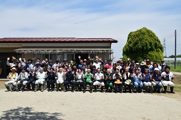 田んぼアート集合写真