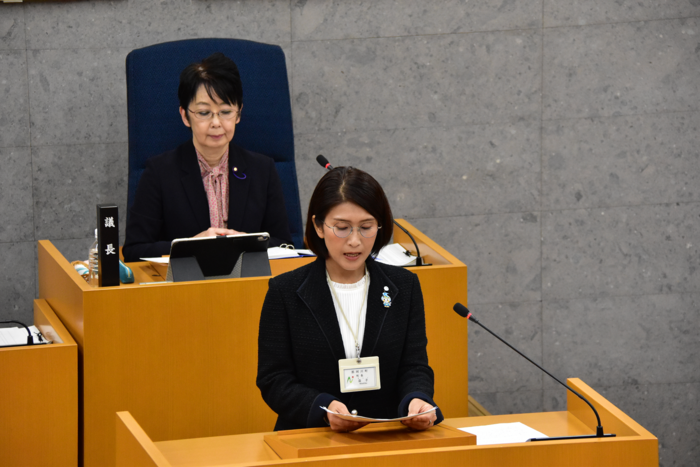 令和7年第6回那珂川町議会12月定例会において所信表明演説の様子の写真2