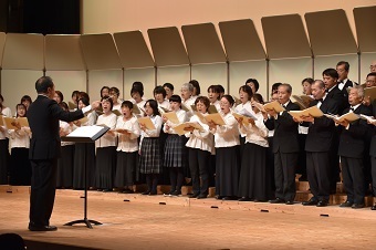 藍原寬治さん・水越丈晴さんの指揮の様子の写真