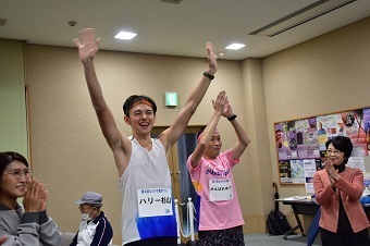 ハリー杉山さん、がんばれゆうすけさんの写真