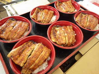 うな丼早食い大会のうな丼